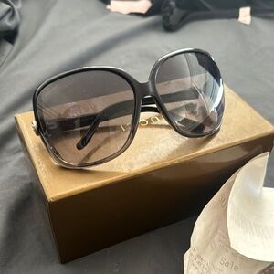 Gucci Black Oversized Sunglasses with Gradient Lenses